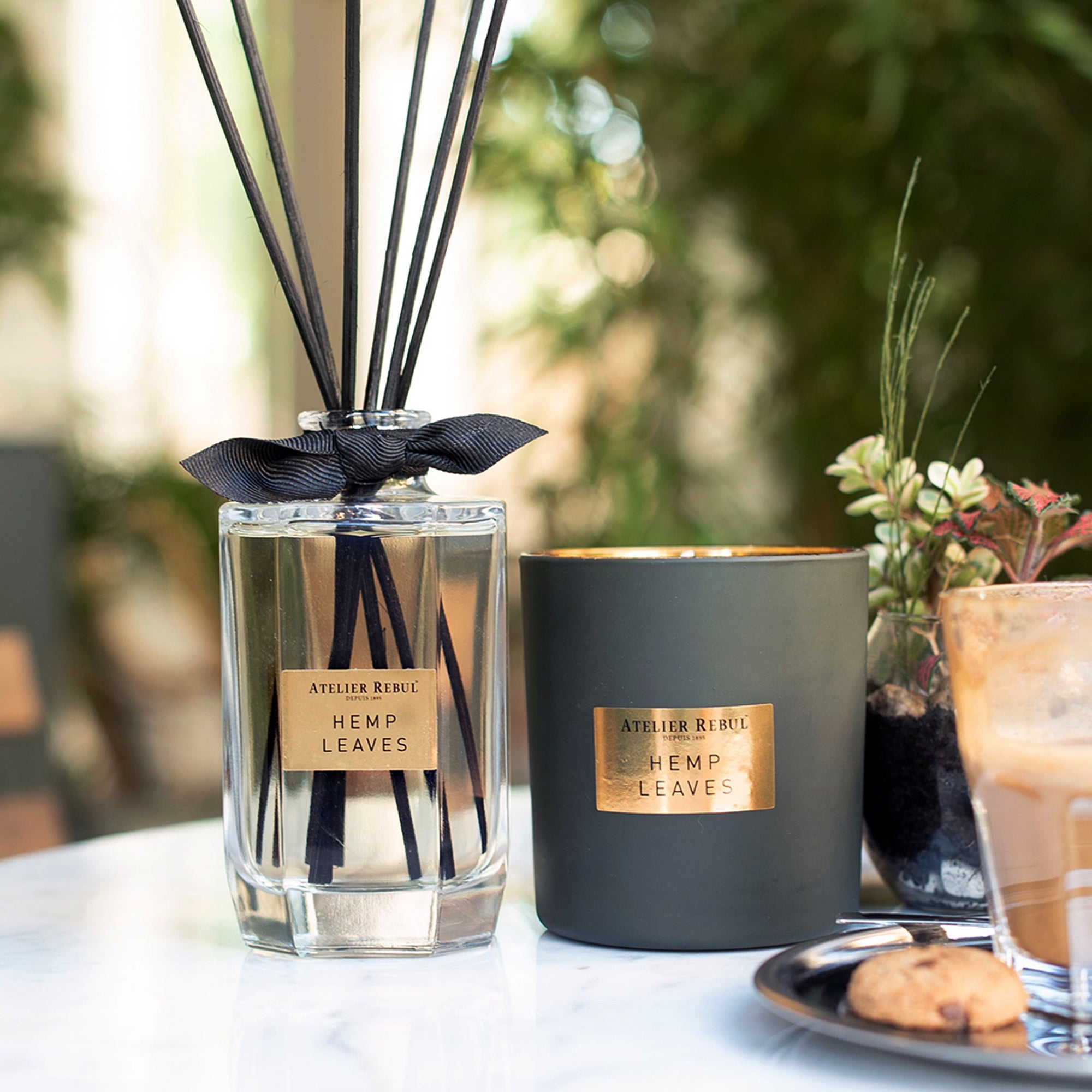 Hemp Leaves Geurstokjes 200ml - Atelier Rebul